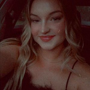 Meet your Posher, Addison